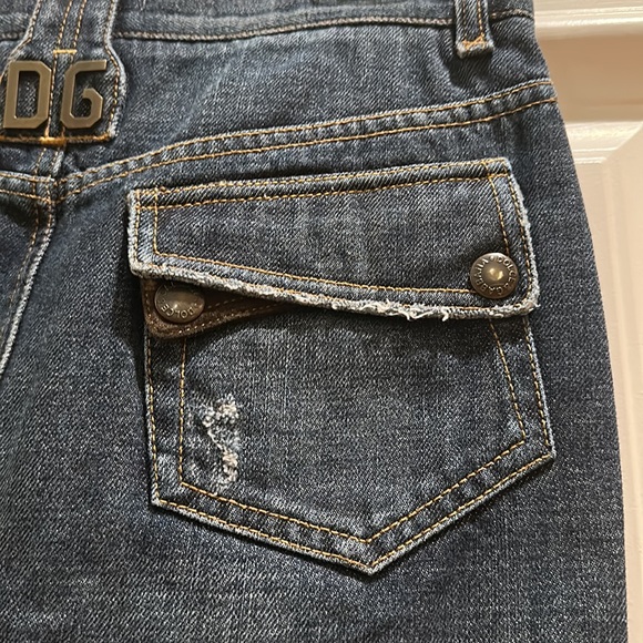 Dolce &Gabbaba denim skirt. Size 40 equals size us 4 - Picture 5 of 7